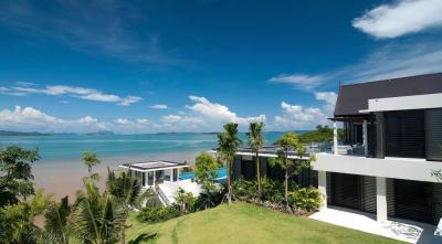 The Luxury Beach Front Villa