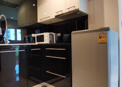 Corner Unit for Rent in VN Residence 3