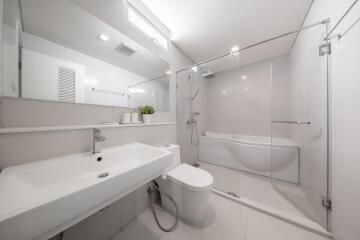 1 bedroom 1 bathroom Size: 43 s.qm Rental Price: 42,000/month Sale: 8,490,000 MTB Ivy ThongLor Condo, Sukhumvit 55