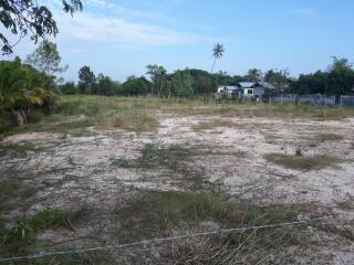 9+ Rai of Lakeside Development Land For Sale in Sam Phrao, Udon Thani, Thailand