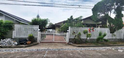 Pratumnak Hill Area House for Rent