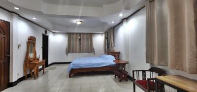 Pratumnak Hill Area House for Rent