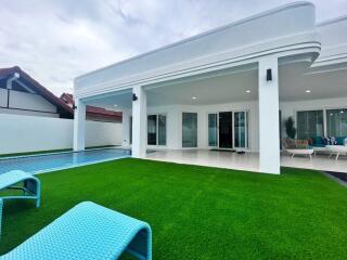 Modern Pool Villa House Style for Rent