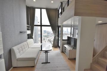 For Rent 1 Bed 1 Bath Duplex Chewathai Residence Asoke 400m from MRT Phra Ram 9