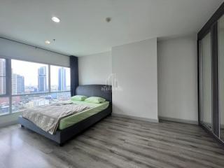 For Rent Spacious 2 Bed 2 Bath Condo Centric Sathon-St Louis 300m from BTS