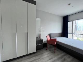 For Rent Spacious 2 Bed 2 Bath Condo Centric Sathon-St Louis 300m from BTS