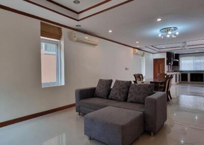 2 Storey 4 Beds House for Rent Pattaya