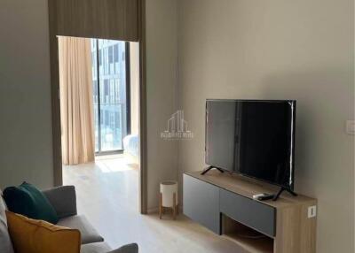 For Rent 1 Bedroom Condo Noble Ploenchit Connected to BTS Phloen Chit