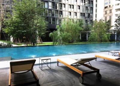 For Rent 1 Bedroom Condo Noble Ploenchit Connected to BTS Phloen Chit