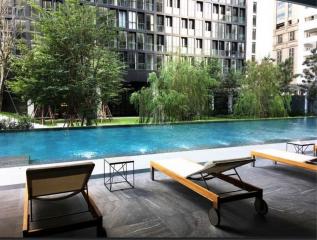 For Rent 1 Bedroom Condo Noble Ploenchit Connected to BTS Phloen Chit