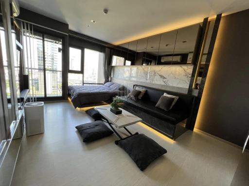 For Sale Studio Apartment Rhythm Sukhumvit 36 - 38 Only 5 minutes to BTS Thong Lor (sold with tenant)