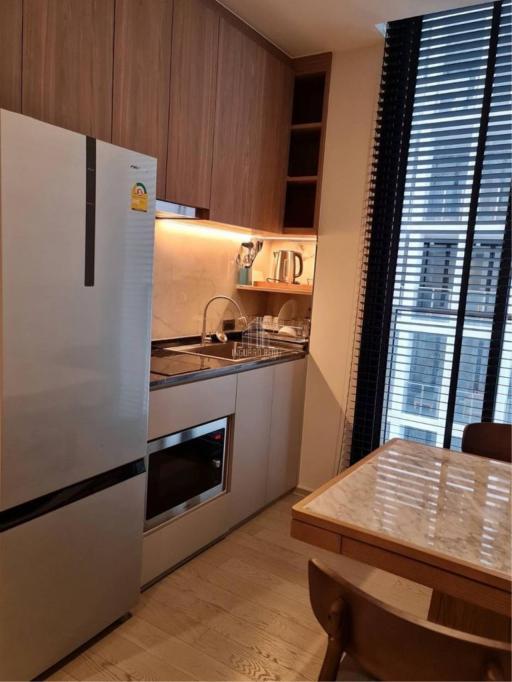 For Rent 1 Bedroom Condo Noble Ploenchit Connected to BTS Phloen Chit