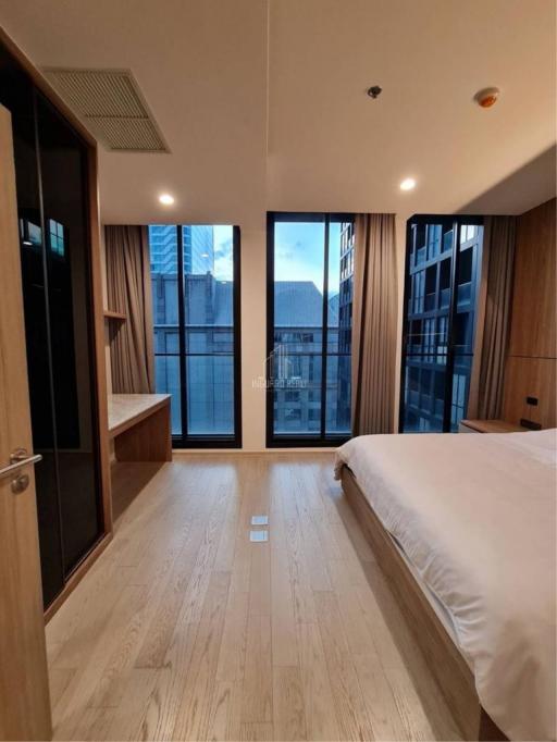 For Rent 1 Bedroom Condo Noble Ploenchit Connected to BTS Phloen Chit