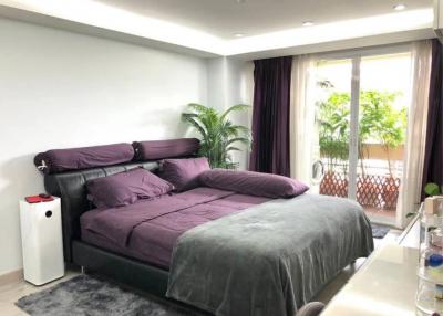 For Sale Spacious 2 Bed 2 Bath Condo Fragrant 71 Only 4 minute drive to BTS Phra Khanong