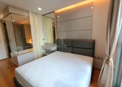Luxury 1 bed unit with closed kitchen @ The Address Asoke