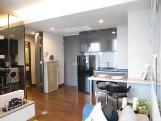 For Rent 1 Bedroom Condo The Lumpini 24 with Shuttle Bus to BTS Phrom Phong