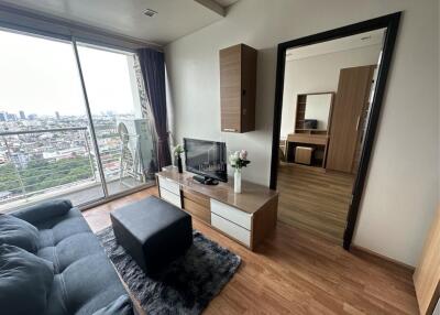 For Rent 1 Bed Condo Le Luk less than 5 minute walk from BTS Phra Khanong