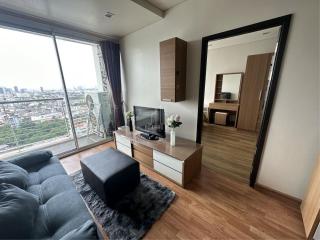 For Rent 1 Bed Condo Le Luk less than 5 minute walk from BTS Phra Khanong