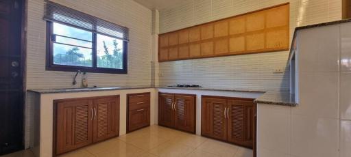 Big Garden House in Huay Yai for Rent