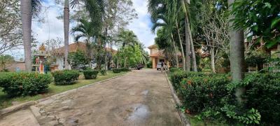 Big Garden House in Huay Yai for Rent