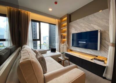 For Rent 1 Bedroom Condo Life Asoke Hype 900m from MRT Rama 9