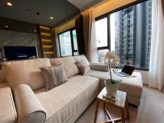 For Rent 1 Bedroom Condo Life Asoke Hype 900m from MRT Rama 9