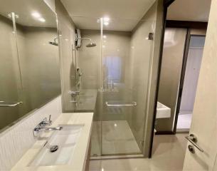 For Rent 1 Bedroom Condo Rhythm Sukhumvit 42 250m from BTS Ekamai