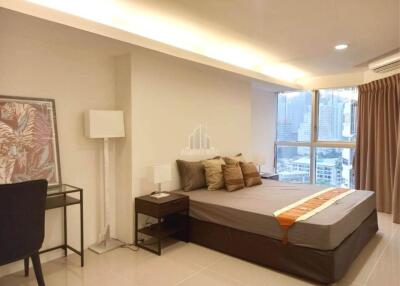 For Rent Large 4 Bed, 2 Bath Condo The Waterford Diamond Khlong Toei