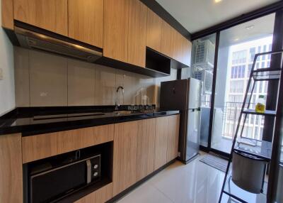 For rent 1 bed at Hasu Haus