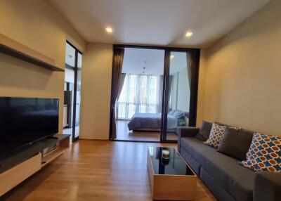 For rent 1 bed at Hasu Haus