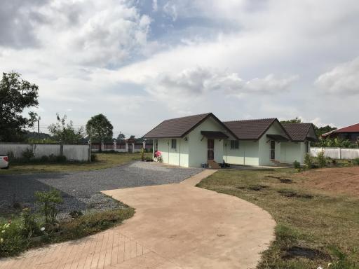 Home and 3 Bungalows For Sale, Phon Phisai, Nong Khai, Thailand