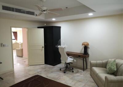 For Rent 2 Bed, 3 Bath Pet Friendly Condo Kiarti Thanee City Mansion Asoke