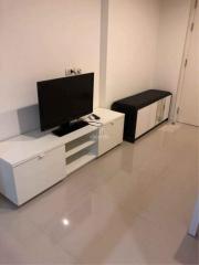 For Rent 1 Bedroom Condo Aspire Sukhumvit 48 300m from BTS Phra Khanong