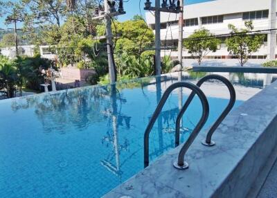 The Breeze Condo Bangsaray for Rent