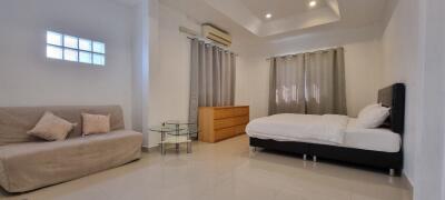 Pool Villa House for Rent in Chaiyapurek