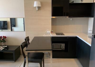 For Rent. Condo Rhythm Sukhmvit 44/1 next to BTS.