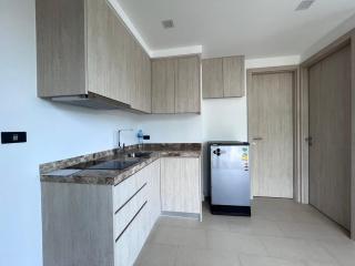 One Bedroom Sea Zen Condo for Rent