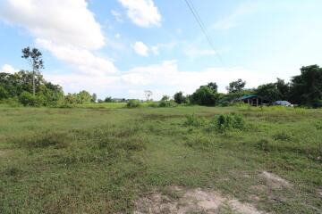 Approx. 3 Rai Land For Sale in Mu Mon, Udon Thani, Thailand