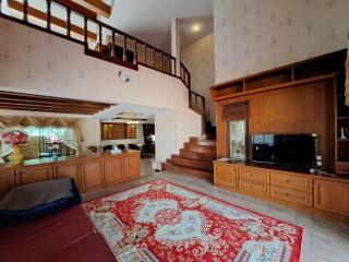 5 Beds House in East Pattaya for Rent