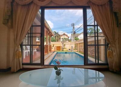 5 Beds House in East Pattaya for Rent