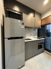 For Rent Studio 1 Bathroom closed Kitchen @ Life Asok Hype