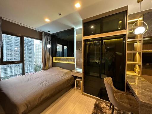 For Rent Studio 1 Bathroom closed Kitchen @ Life Asok Hype