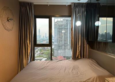 For Rent Studio 1 Bathroom closed Kitchen @ Life Asok Hype