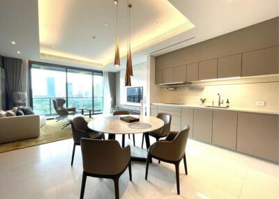 For Rent 1 Bedroom Luxury building @Sindhorn Tonson