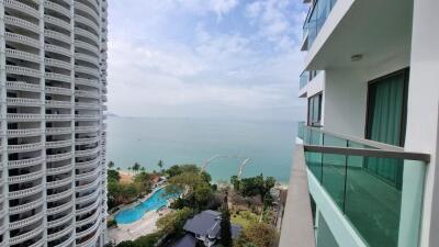 Wong Amat Tower Condo for Rent