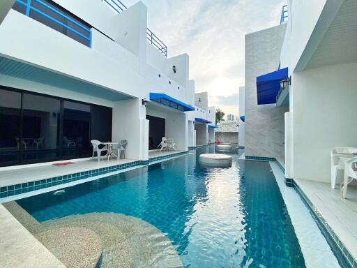 Duplex Pool Villa for Rent in Pratumnak