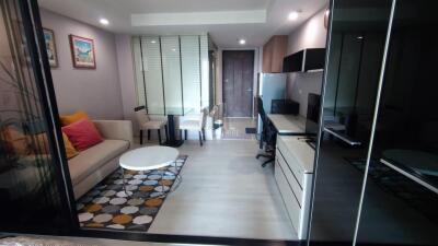 For Rent 1 Bedroom @The Rajadamri Condo