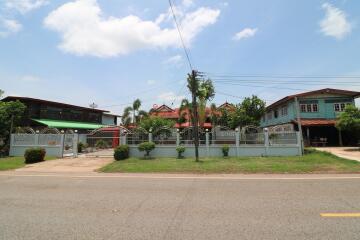 A Wonderful 3 BRM, 3 BTH Home For Sale with Pool in Sawang Daen Din, Sakon Nakhon Province, Thailand