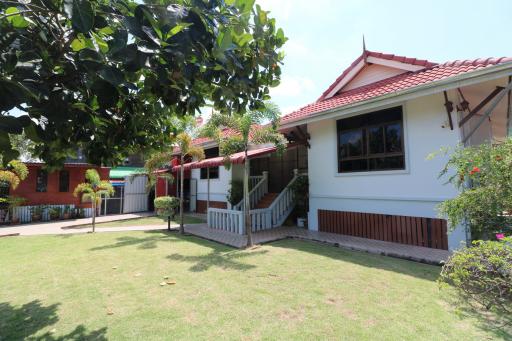 A Wonderful 3 BRM, 3 BTH Home For Sale with Pool in Sawang Daen Din, Sakon Nakhon Province, Thailand