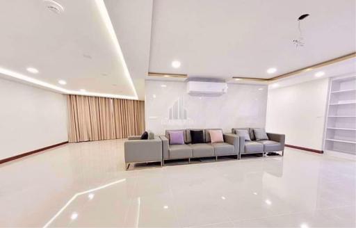 For Rent 3 Bedrooms Pet Friendly Sukhumvit 24